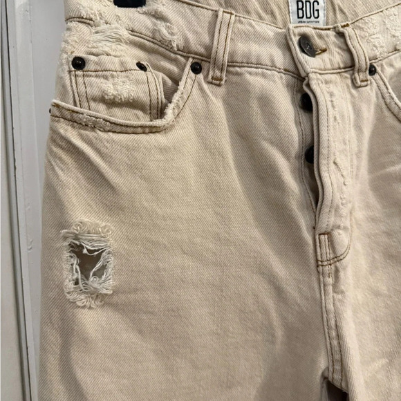 BDG Urban Outfitters PAX Women's 26 Natural Pax Beige Ripped Straight Jeans - Picture 8 of 11